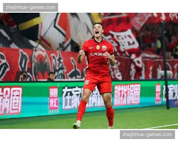 上海海港外援维塔尔孤立无援 虽造十三球但球队溃败
